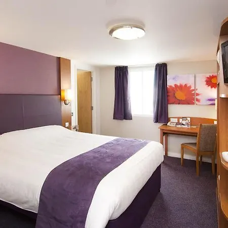 Premier - Aston Hotel 3*