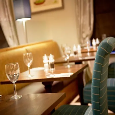 Hotel Premier - Aston 3*